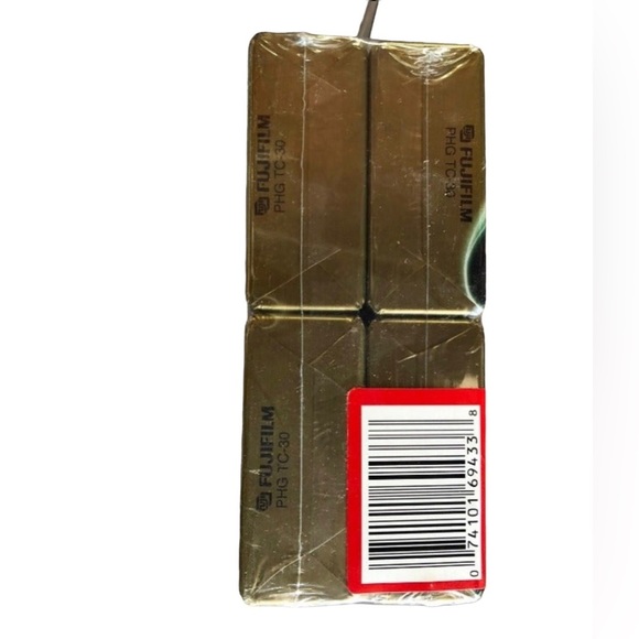 New & sealed! FujiFilm VHS-C Tapes 4 pack - Picture 3 of 3